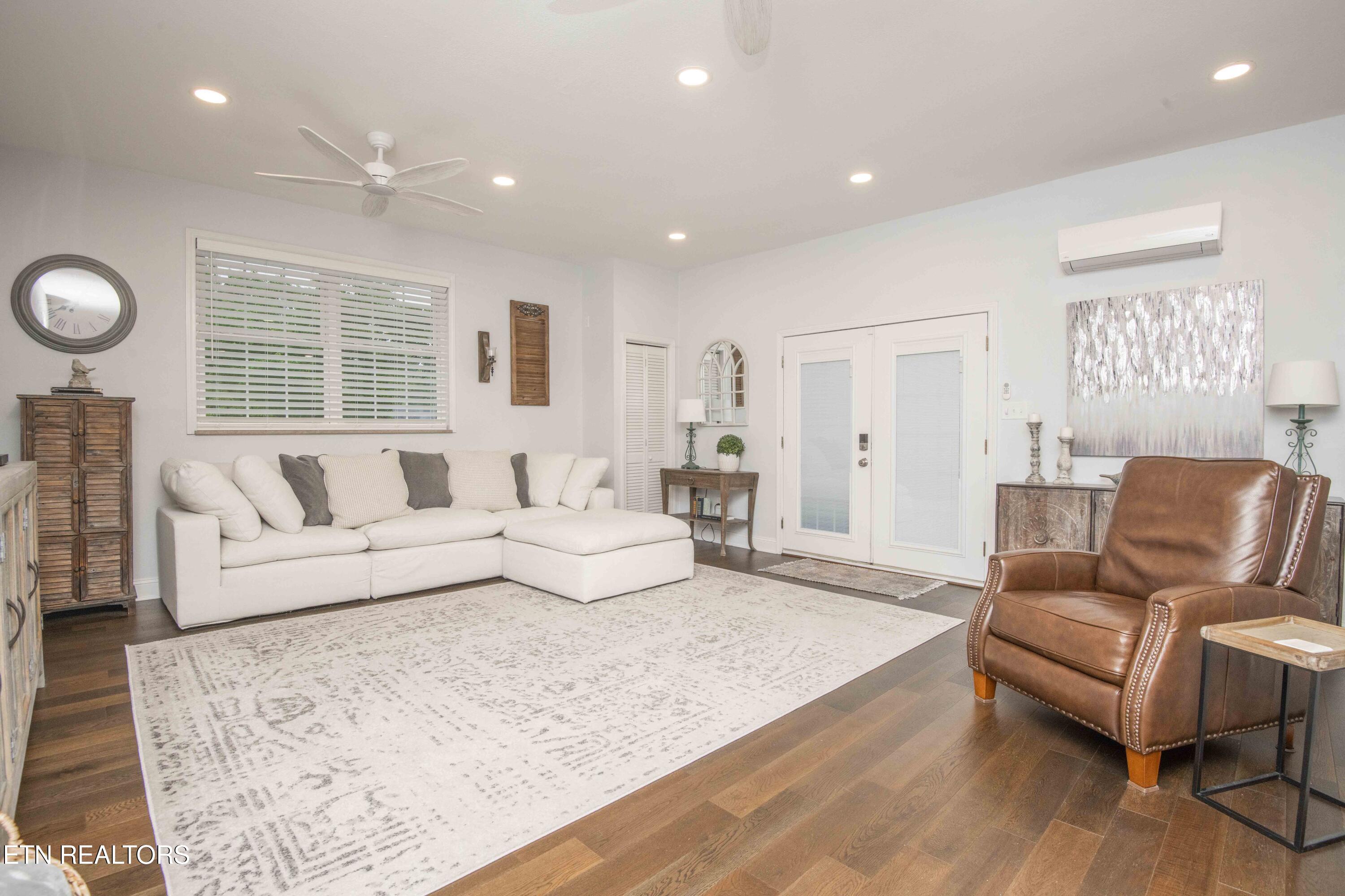 11721 Georgetowne Drive