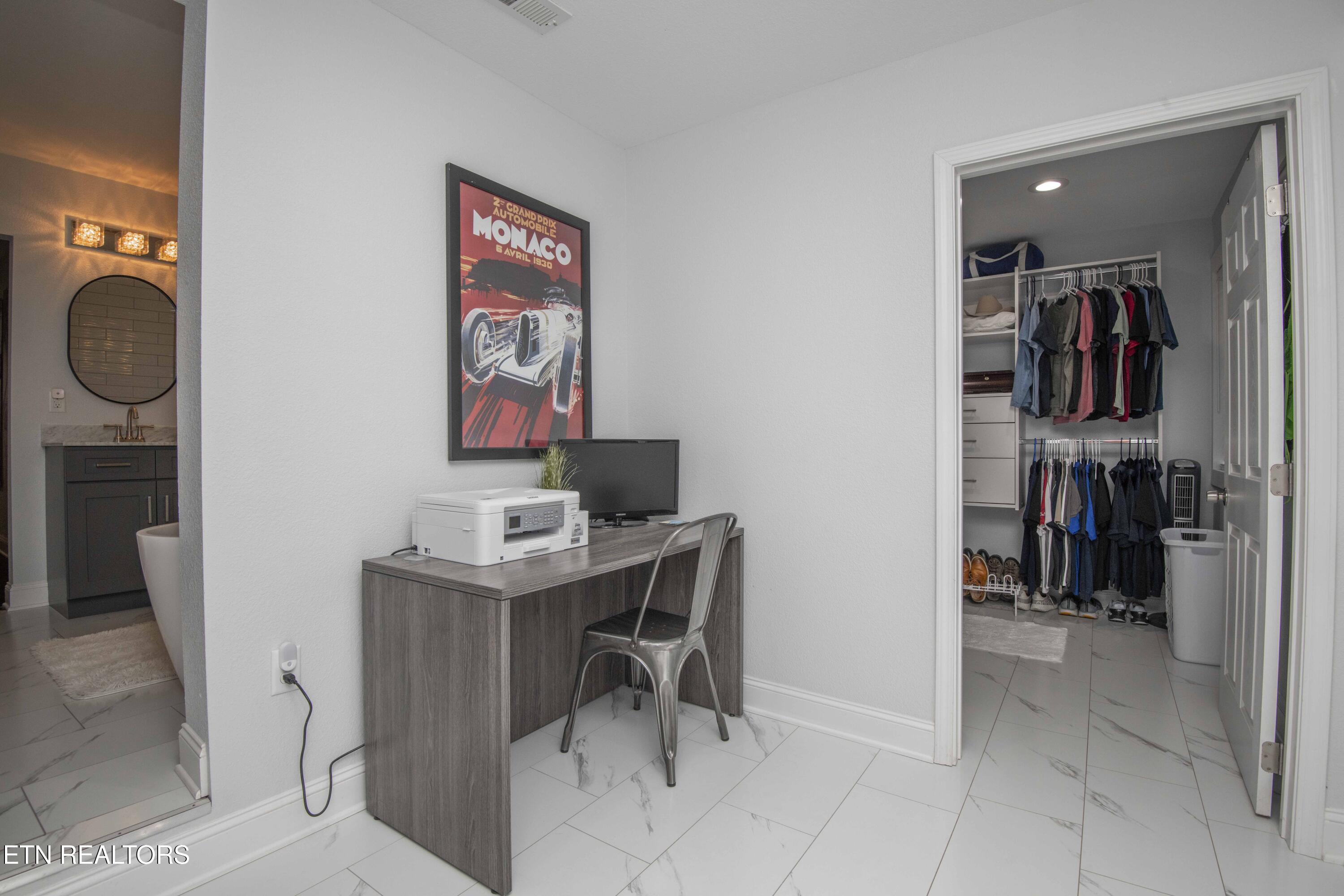 11721 Georgetowne Drive