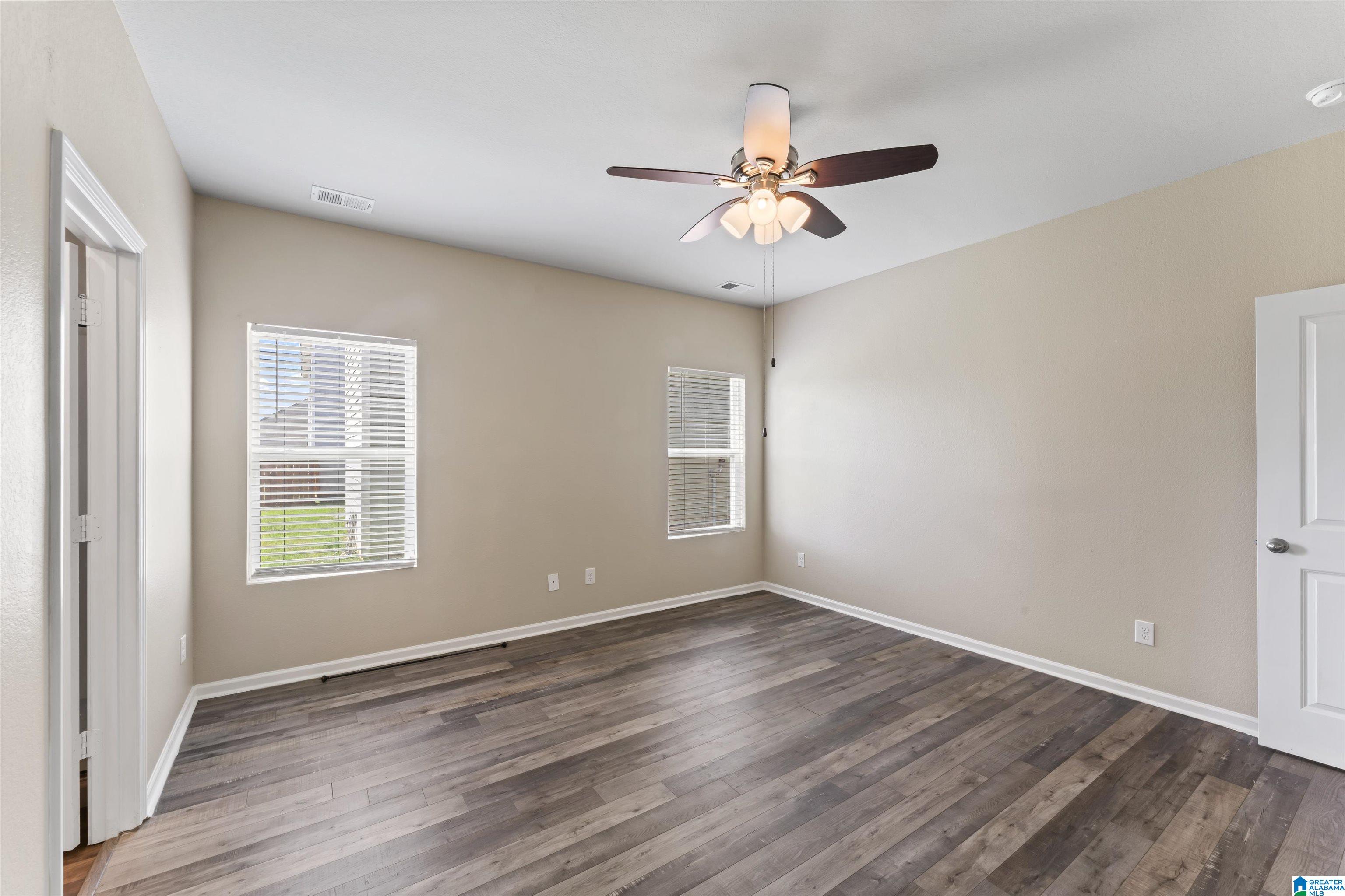 725 CLOVER CIRCLE