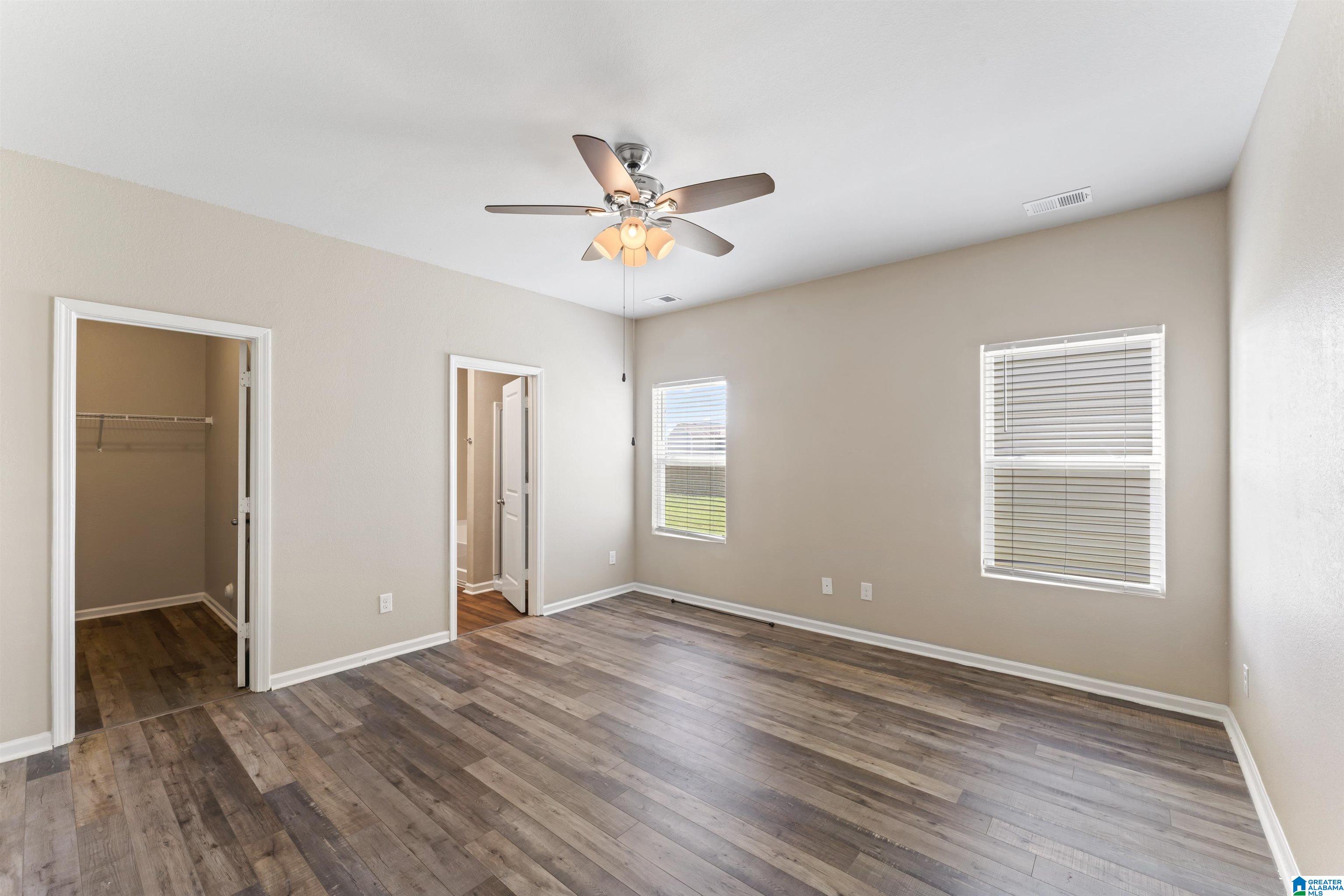 725 CLOVER CIRCLE