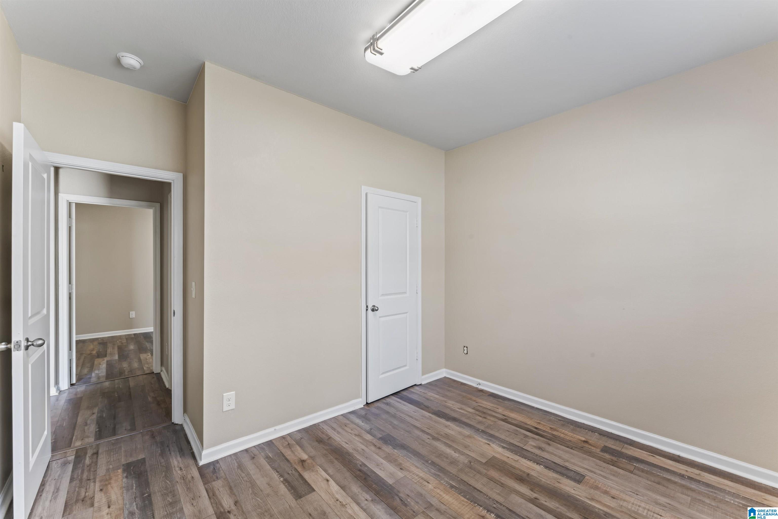 725 CLOVER CIRCLE