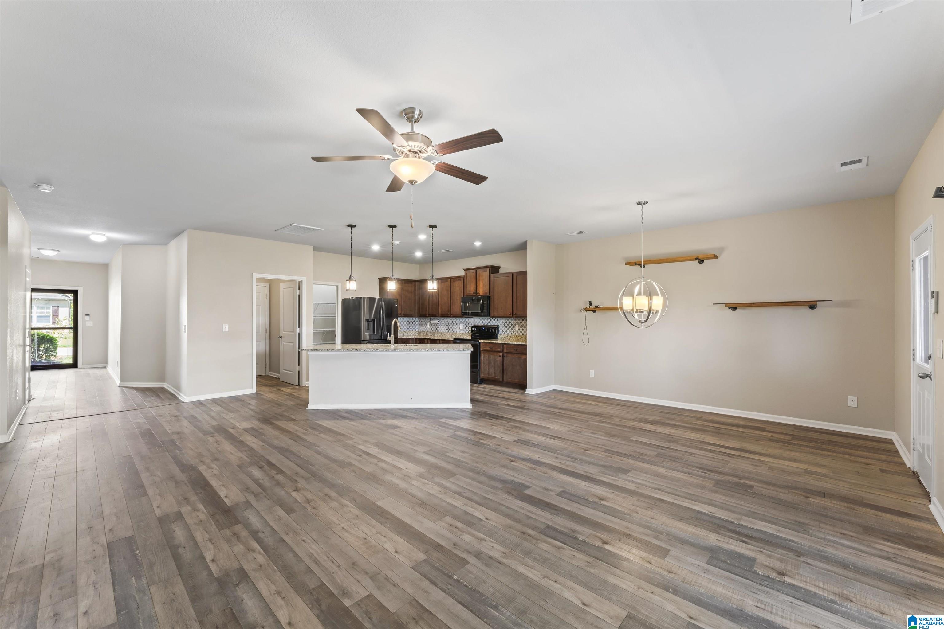 725 CLOVER CIRCLE