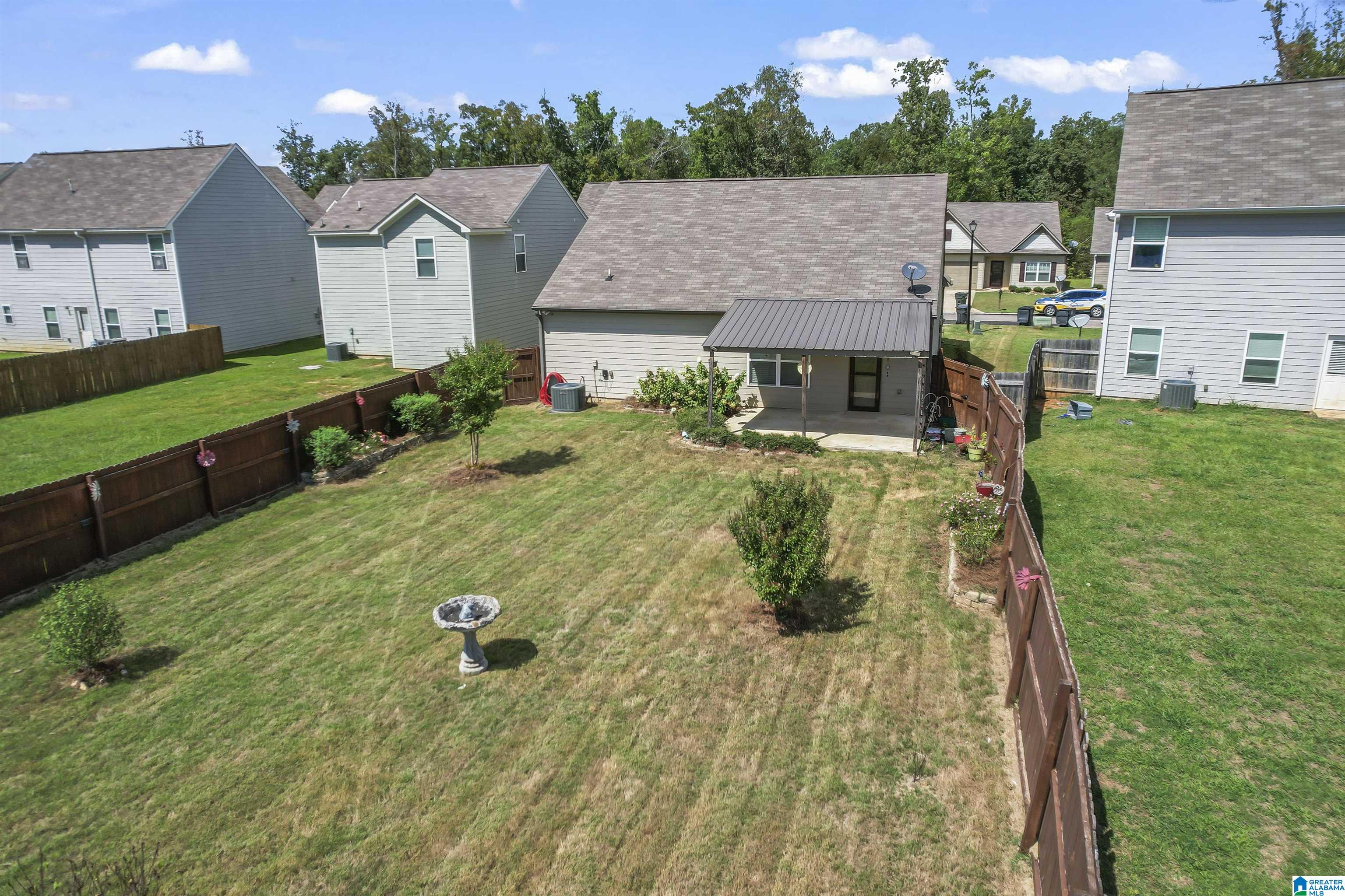 725 CLOVER CIRCLE