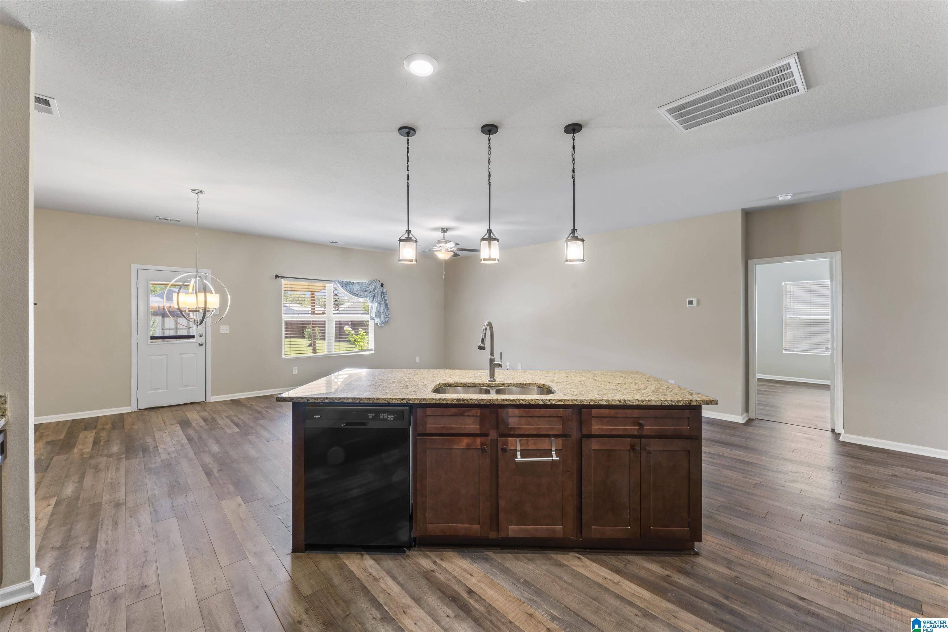 725 CLOVER CIRCLE