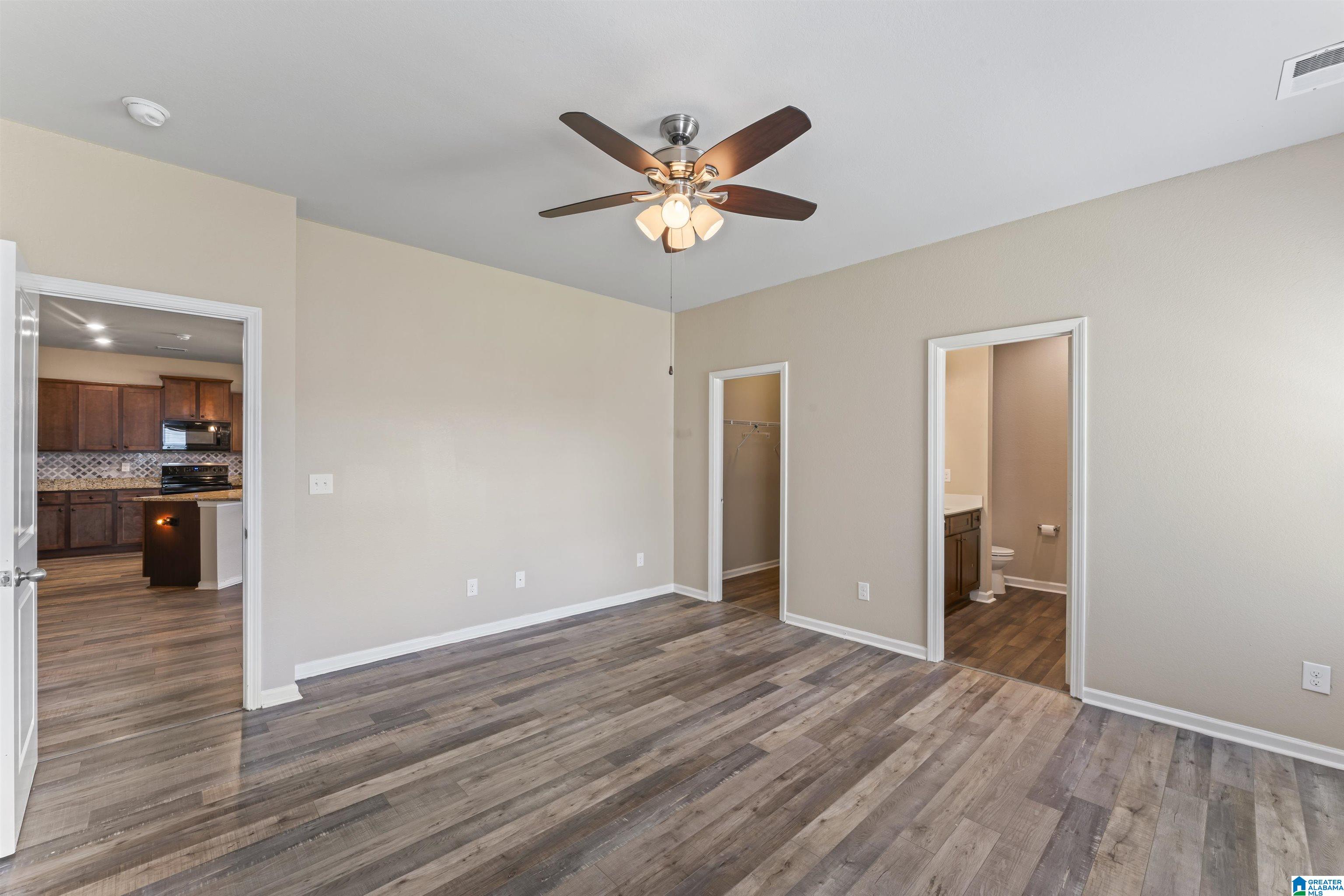 725 CLOVER CIRCLE