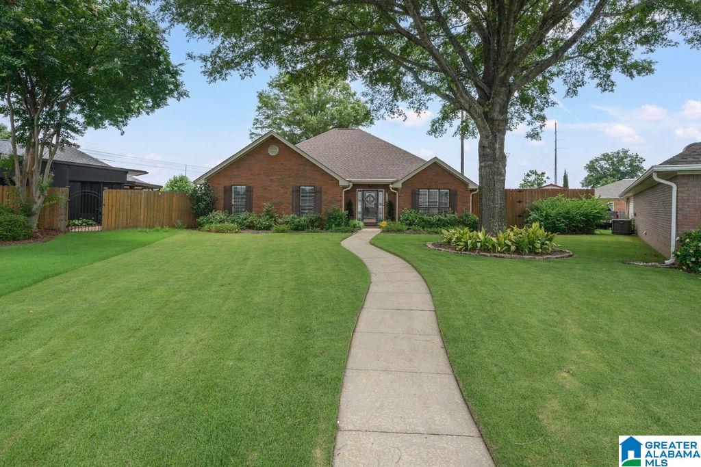 1747 PEBBLE CREEK DRIVE