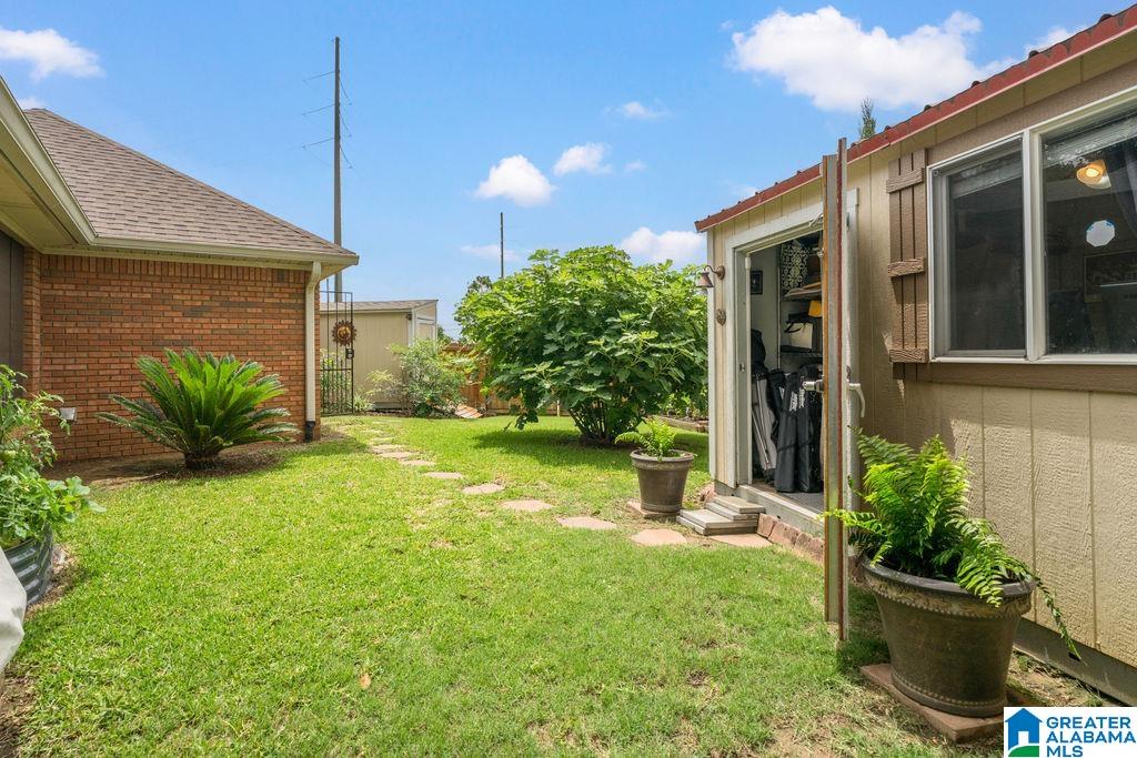 1747 PEBBLE CREEK DRIVE