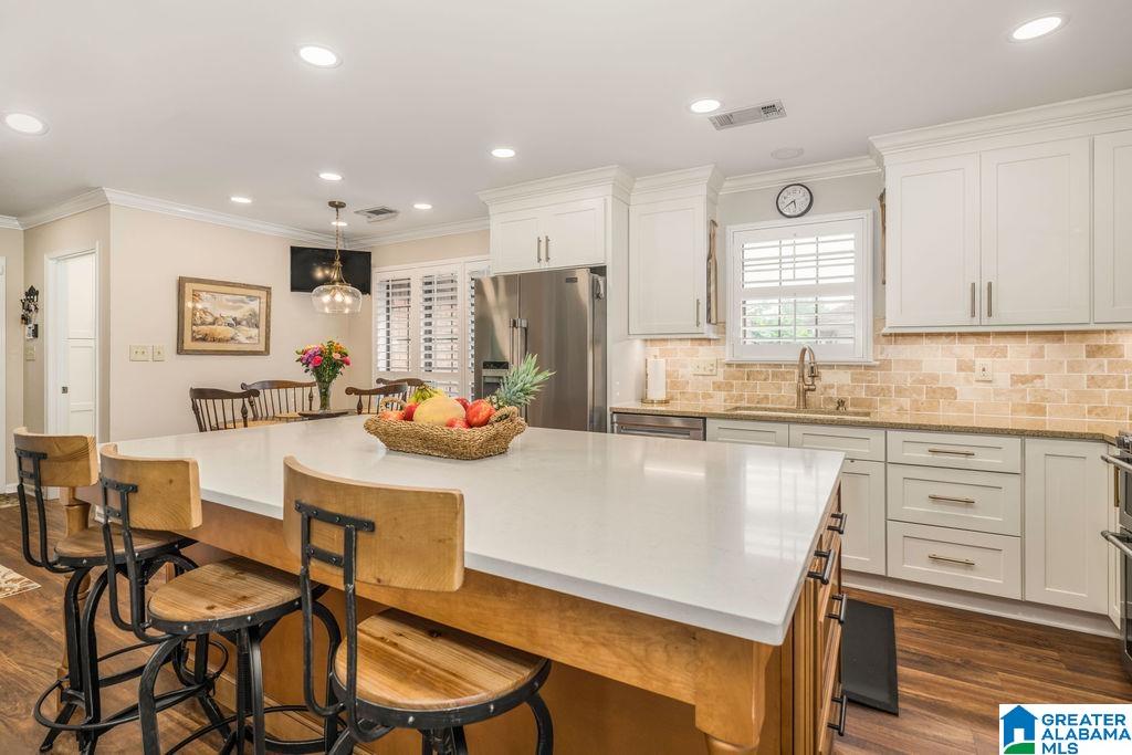 1747 PEBBLE CREEK DRIVE