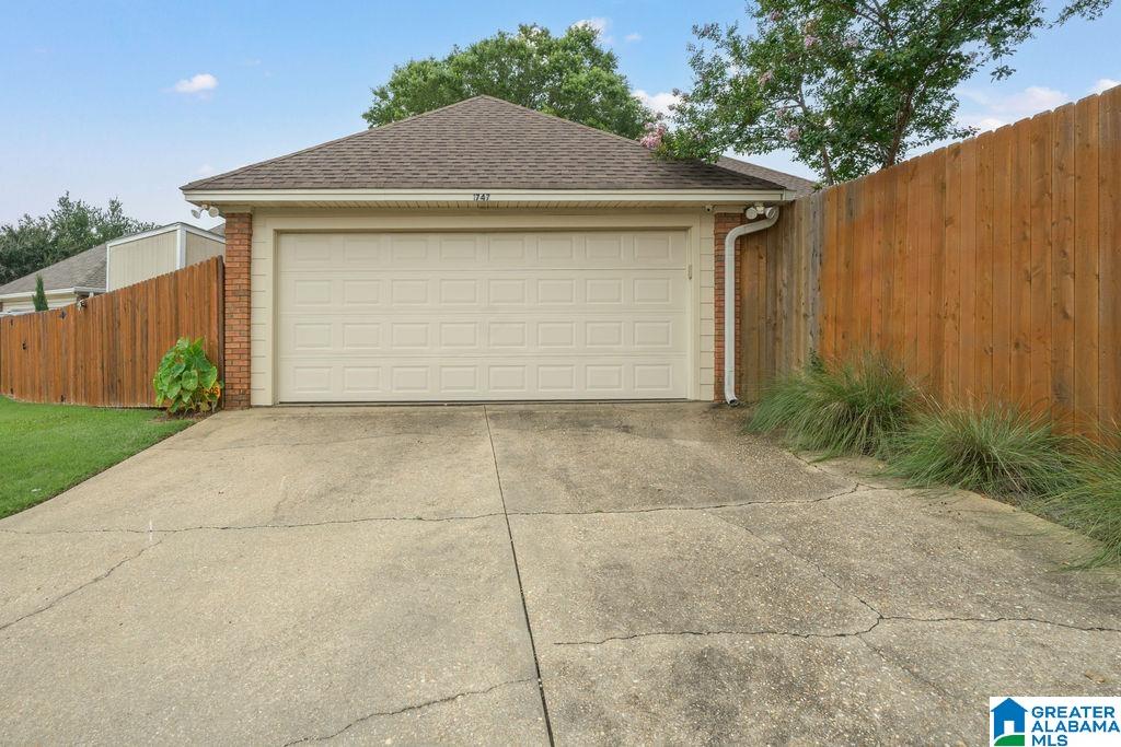 1747 PEBBLE CREEK DRIVE