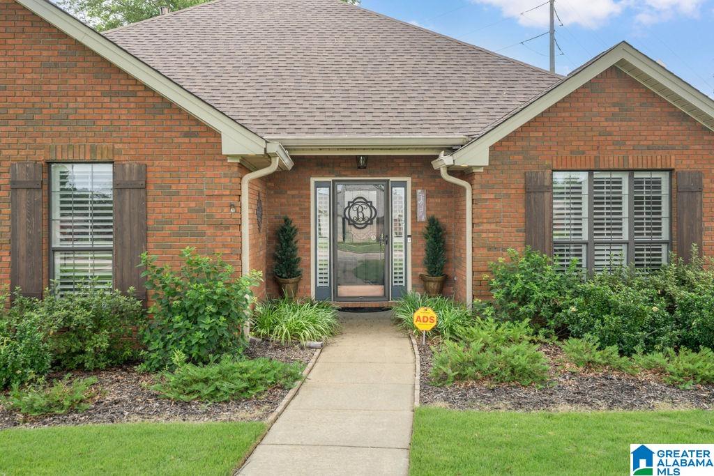 1747 PEBBLE CREEK DRIVE