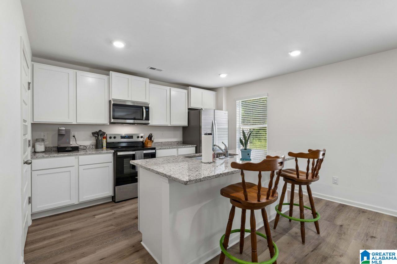 461 SADDLEWOOD COVE