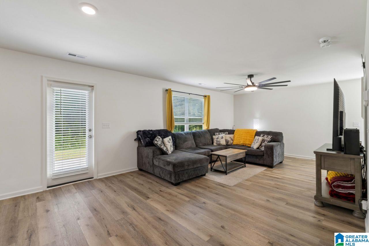 461 SADDLEWOOD COVE