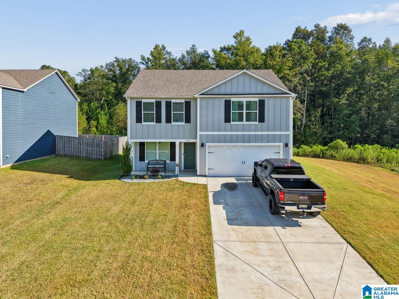 461 SADDLEWOOD COVE
