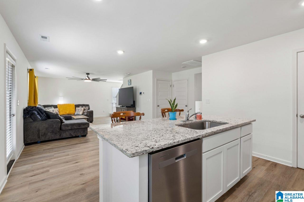 461 SADDLEWOOD COVE