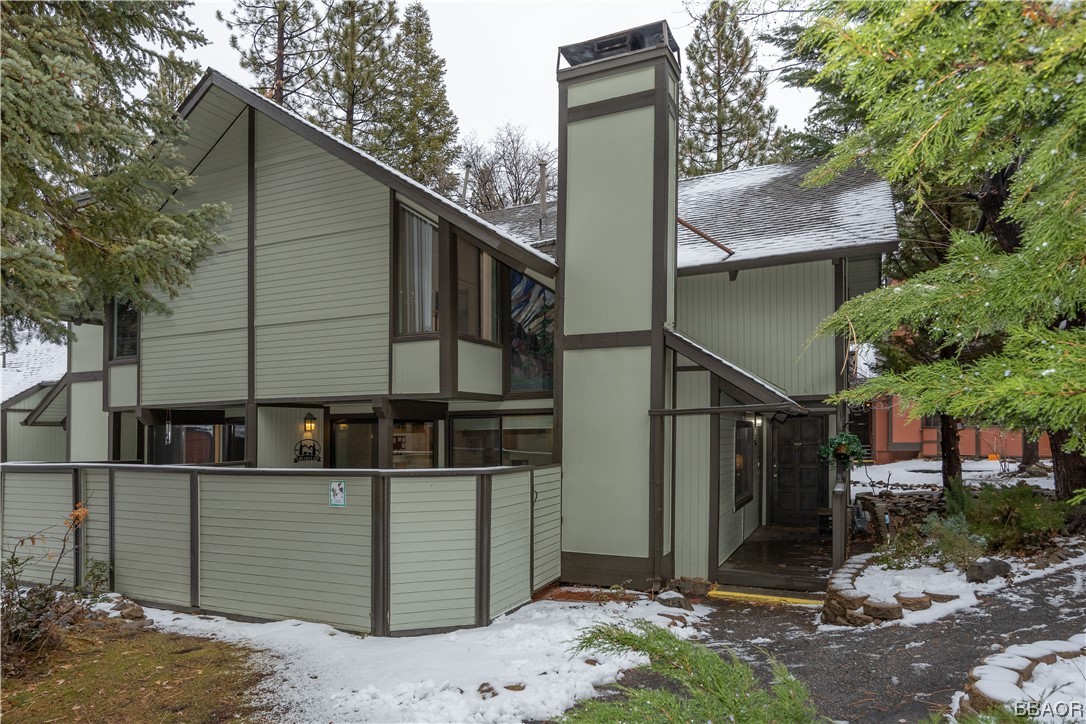 41935 Switzerland Drive Unit: 64