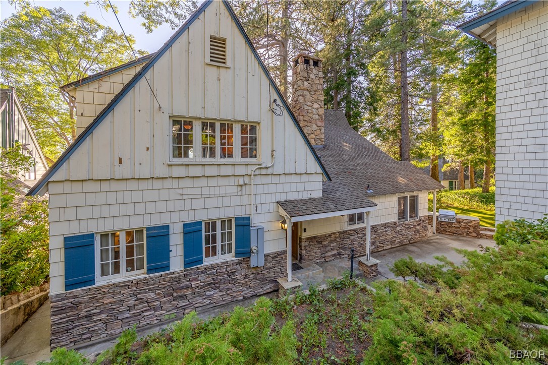 258 John Muir Road