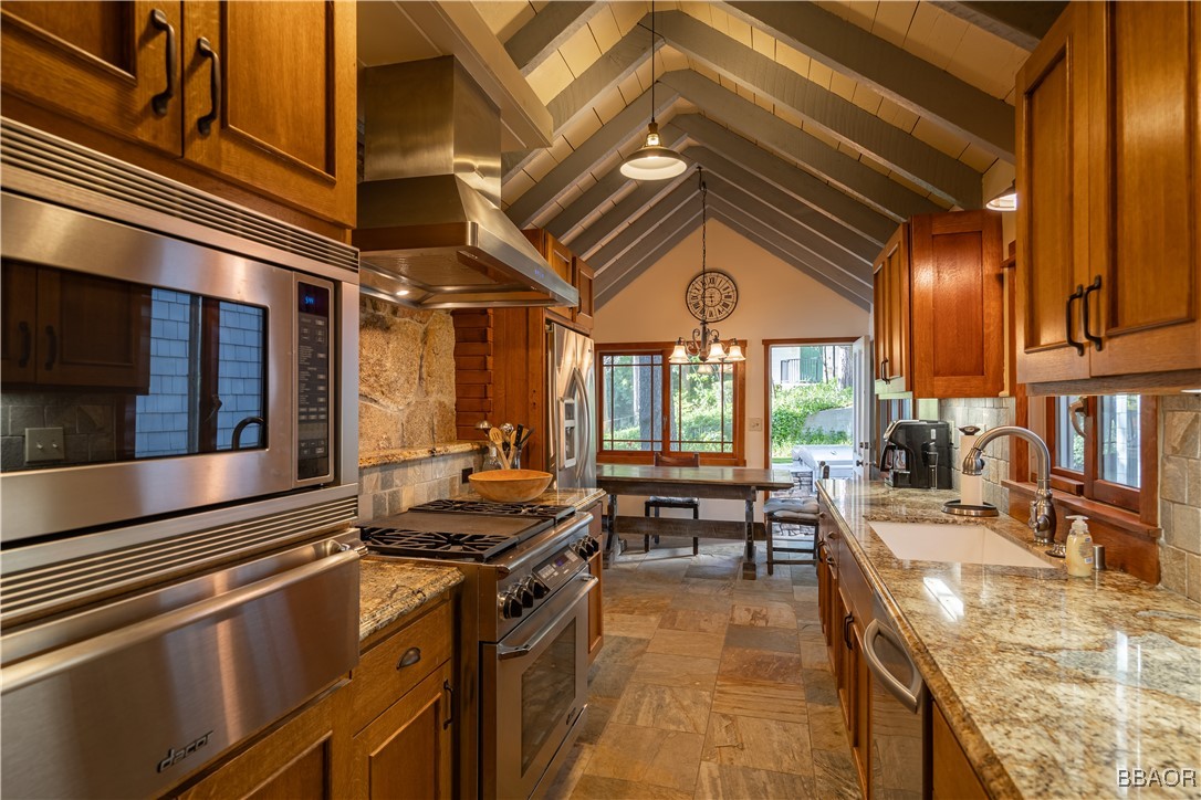 258 John Muir Road