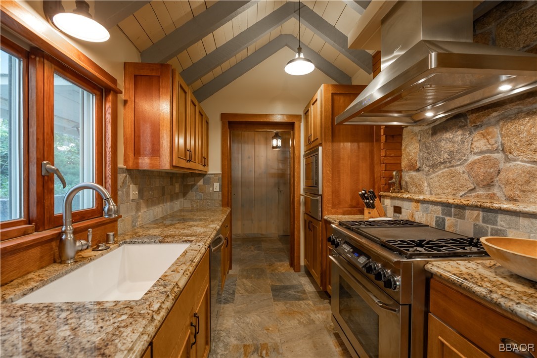 258 John Muir Road