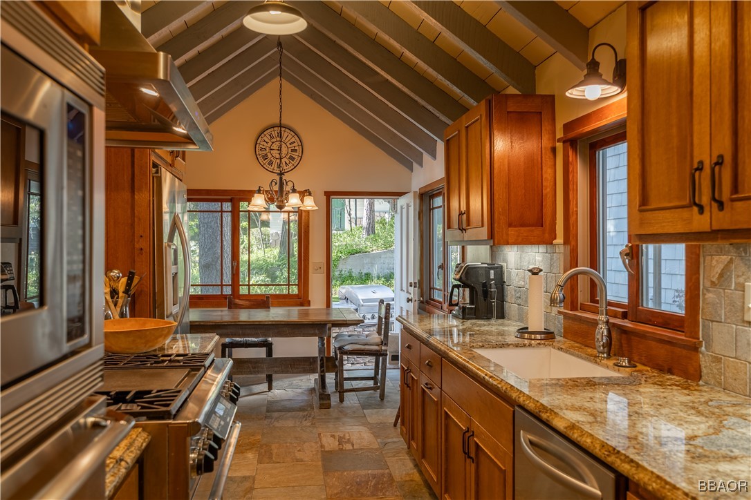 258 John Muir Road