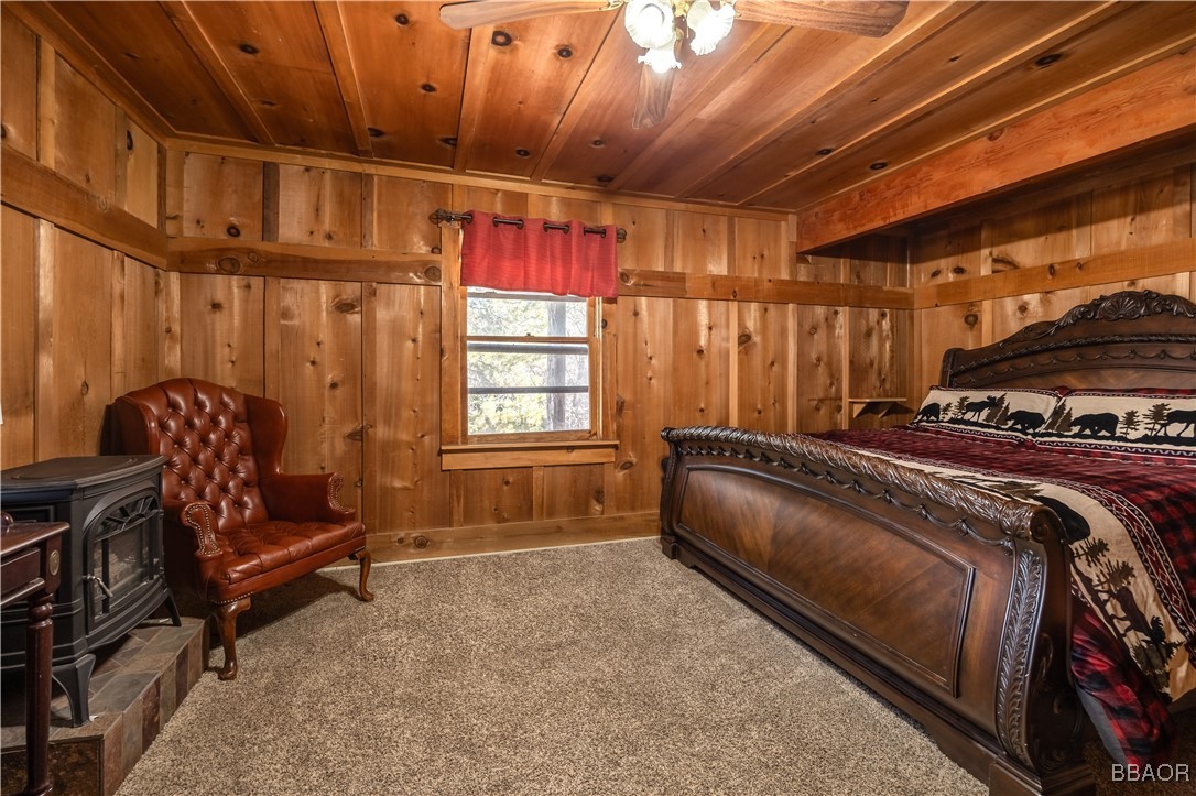 869 Knickerbocker Road