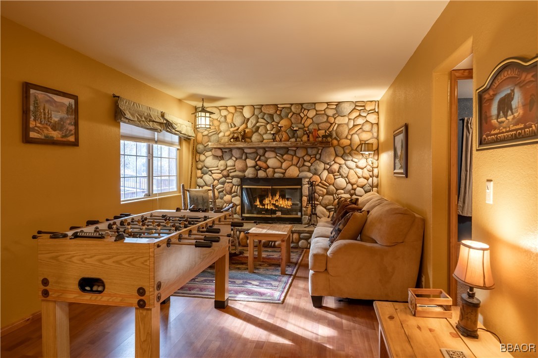 209 East Aeroplane Boulevard