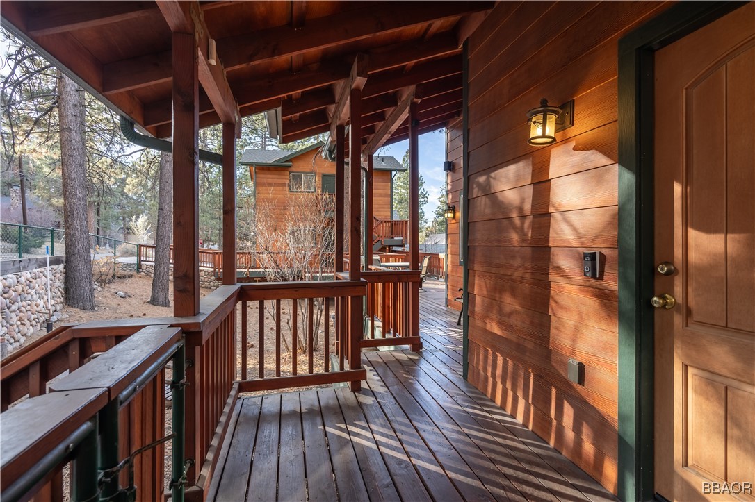 209 East Aeroplane Boulevard