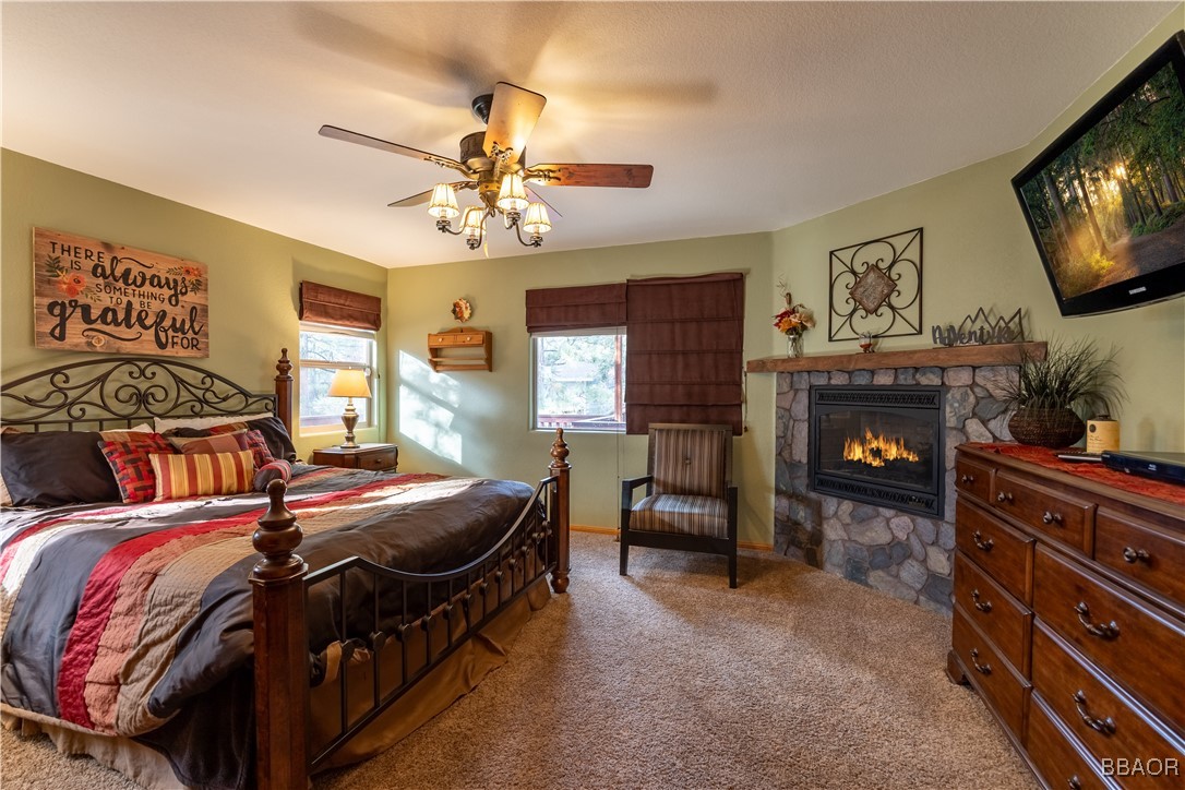 209 East Aeroplane Boulevard