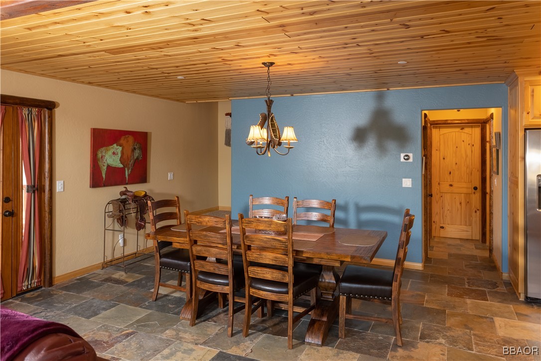 1389 Flintridge Avenue