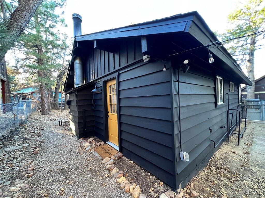 737 Sunset Lane