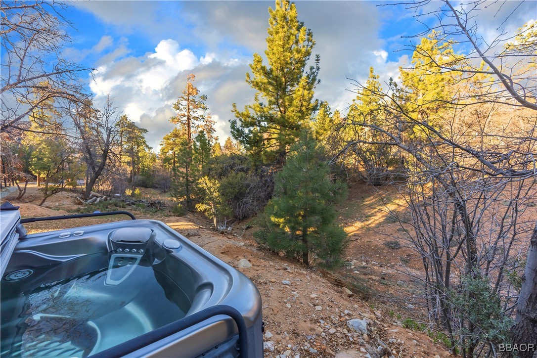 1618 Tuolumne Road