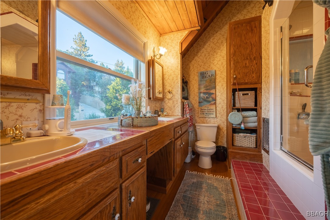 43811 Canyon Crest Drive