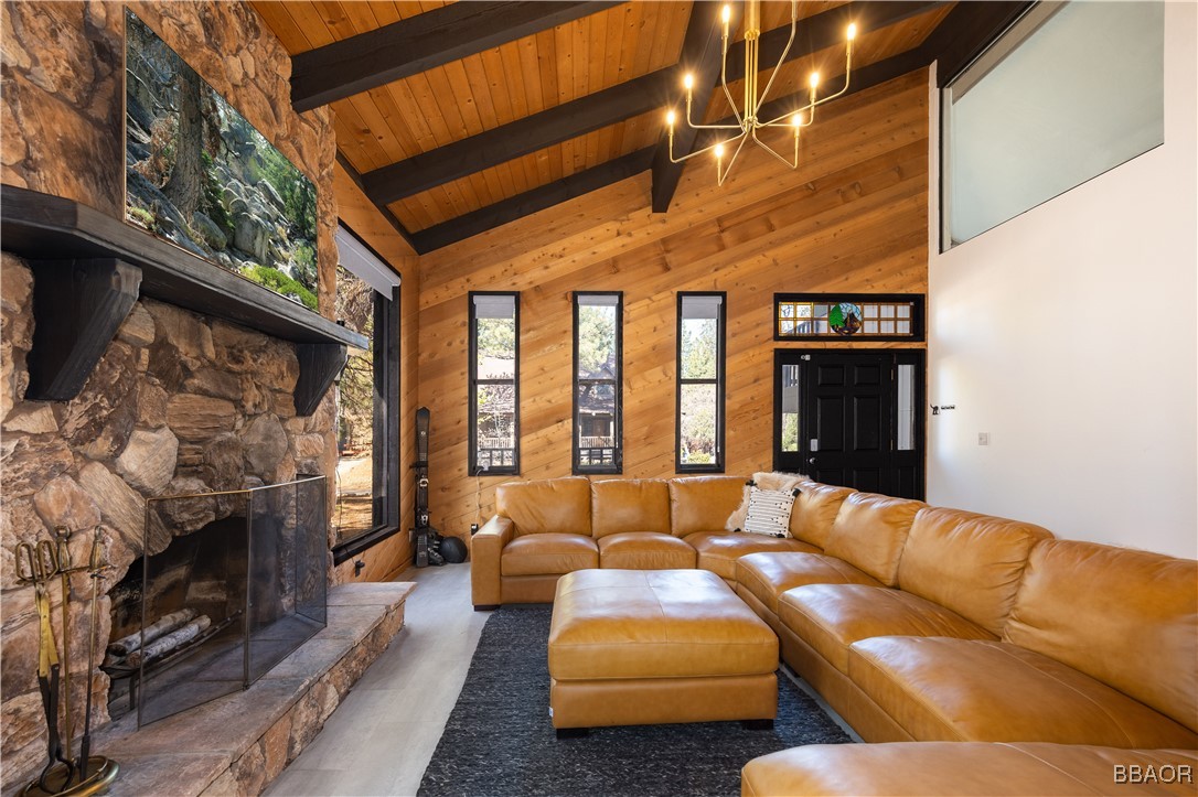 1720 Cascade Road