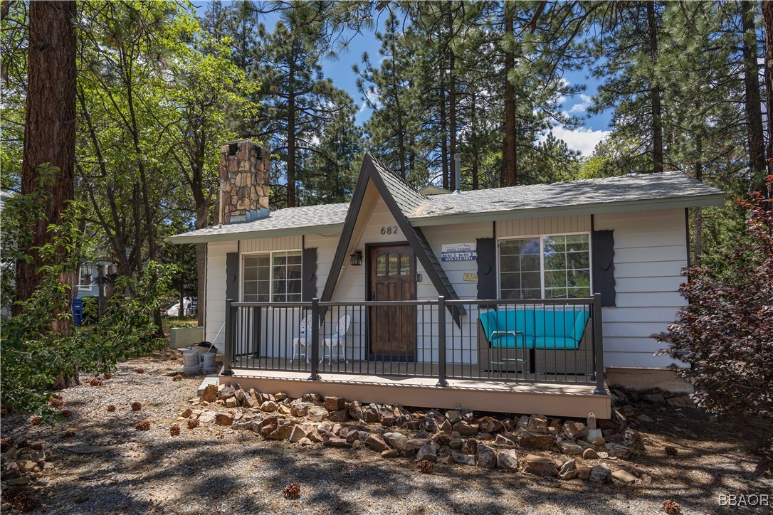 682 Maple Lane