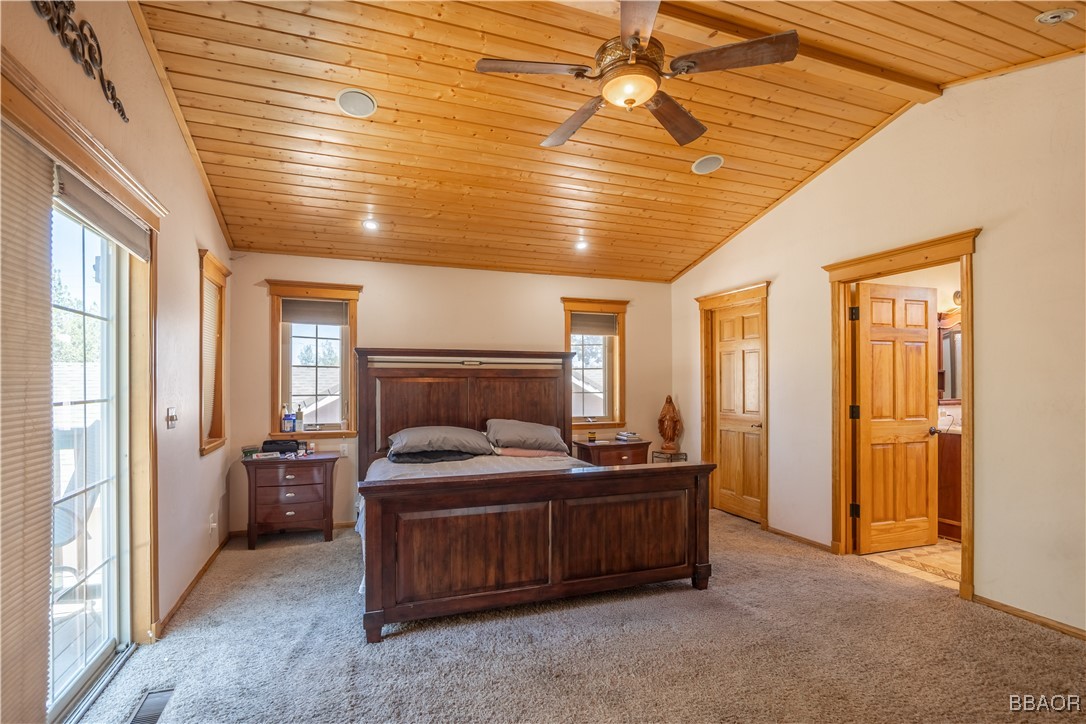 209 West Meadow Lane