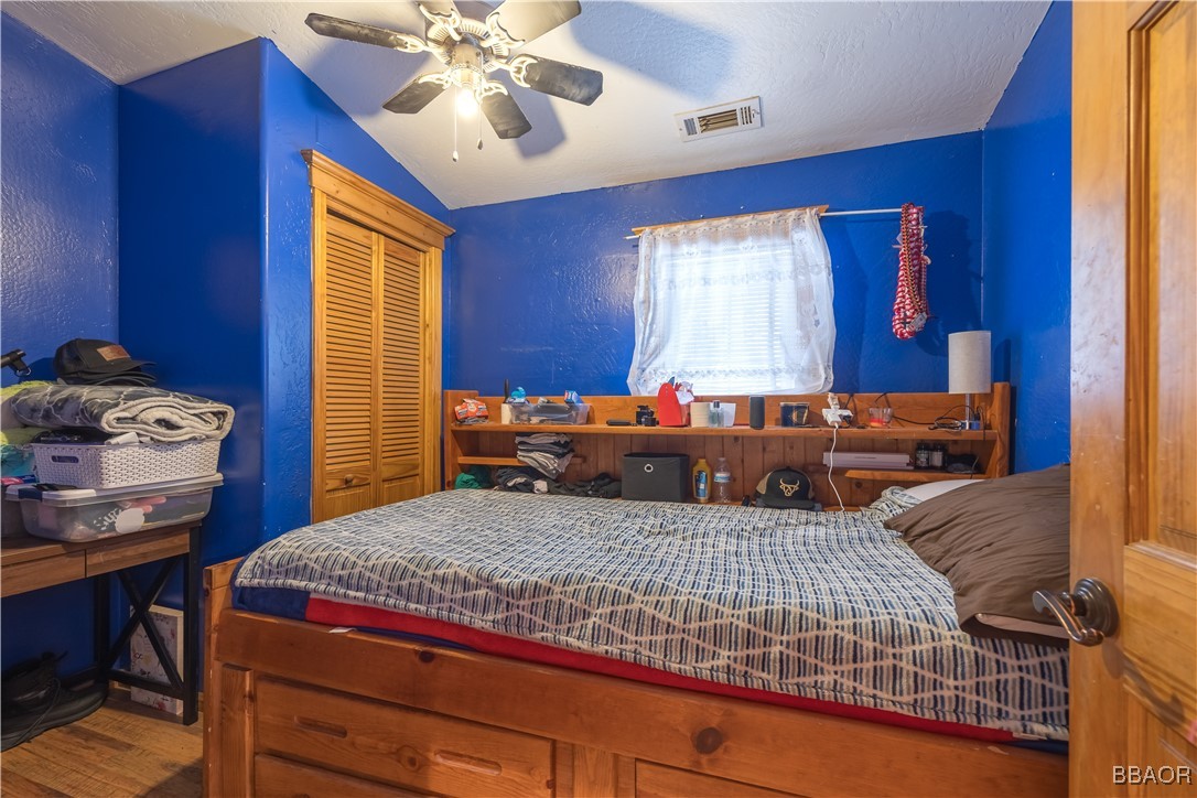 209 West Meadow Lane