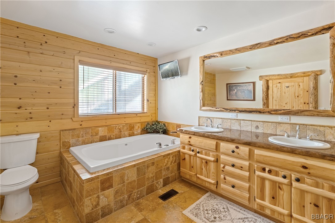 243 Santa Clara Boulevard