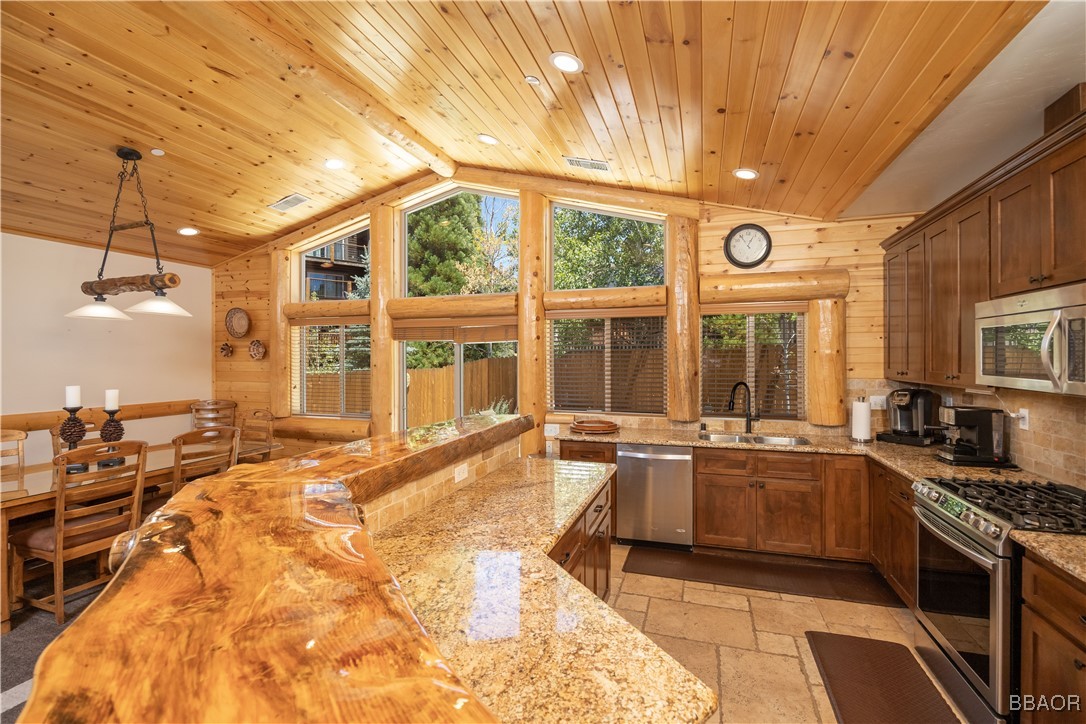 421 Morningstar Place