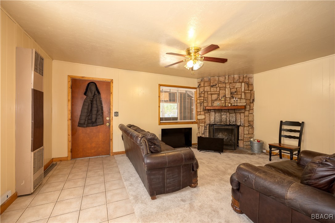 809 San Bernardino Avenue