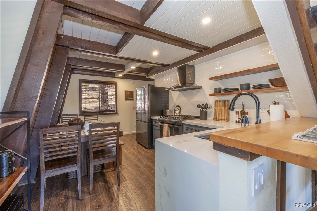 1107 Cedar Mountain Road