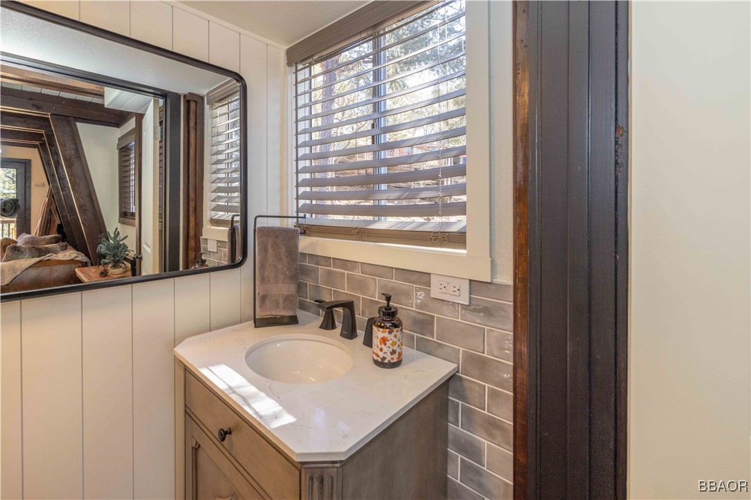 1107 Cedar Mountain Road