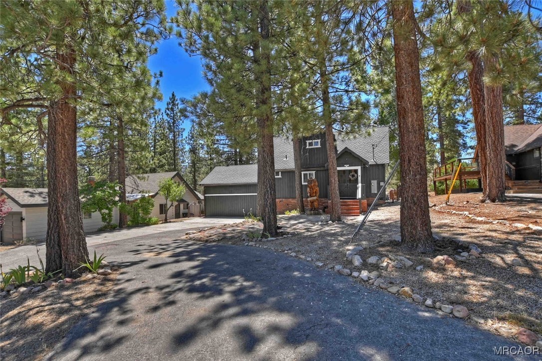 1126 Sugarpine Road