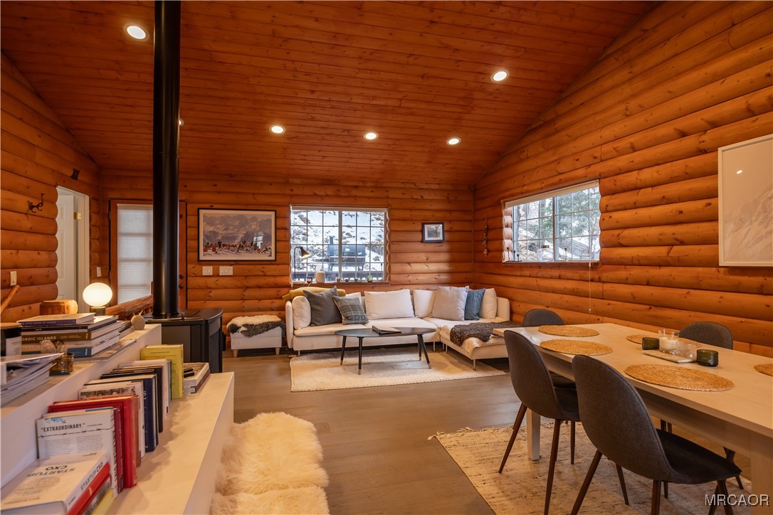 42947 Dogwood Drive