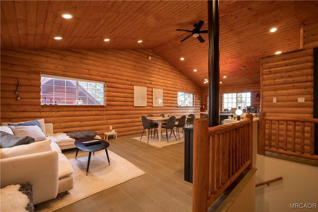 42947 Dogwood Drive