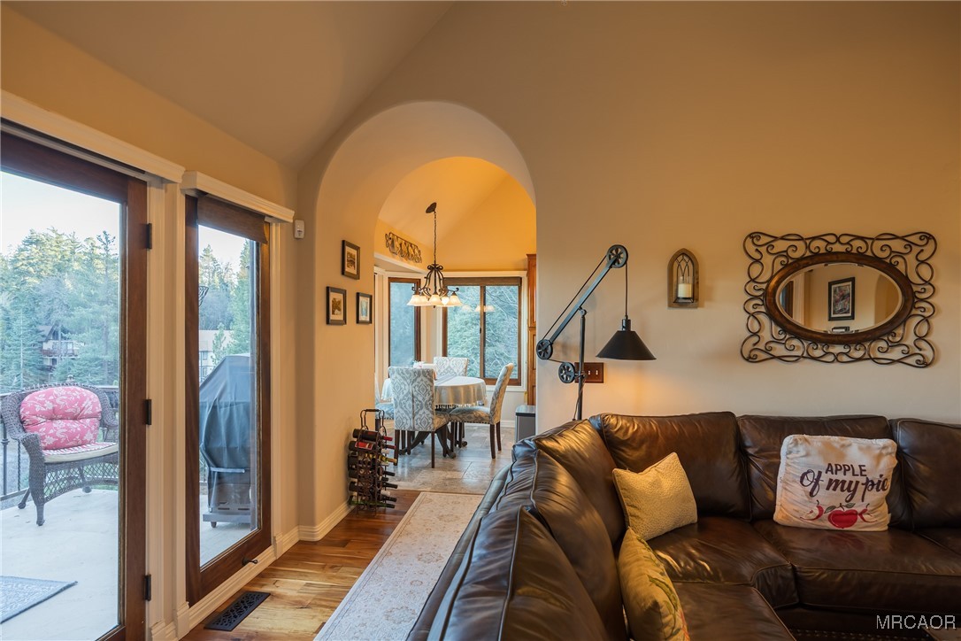 26335 Walnut Hills Drive