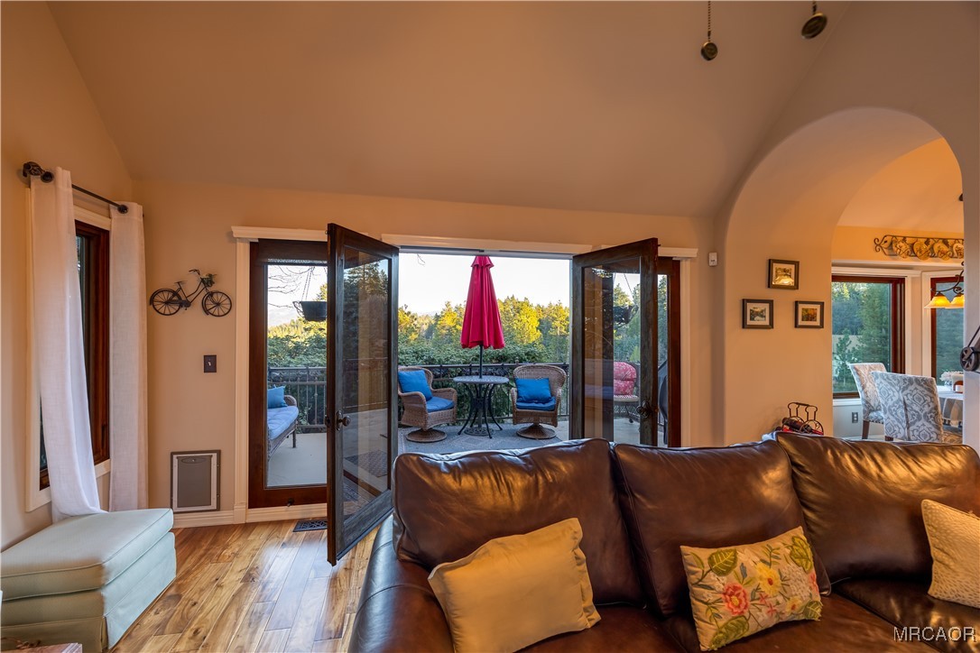 26335 Walnut Hills Drive