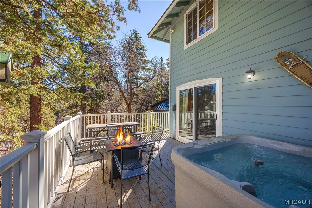550 Villa Grove Avenue