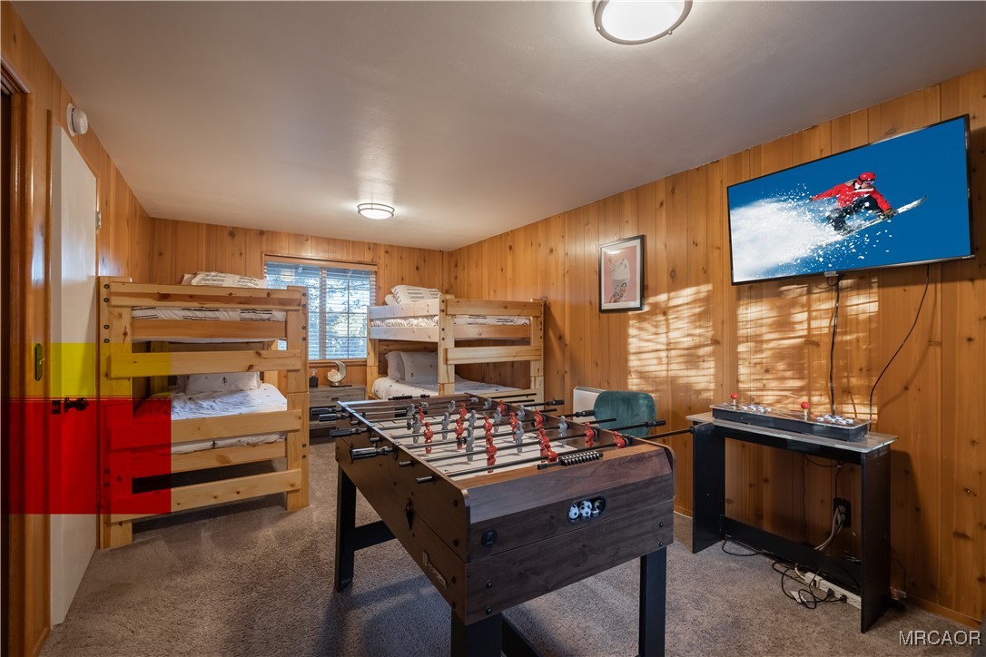 550 Villa Grove Avenue