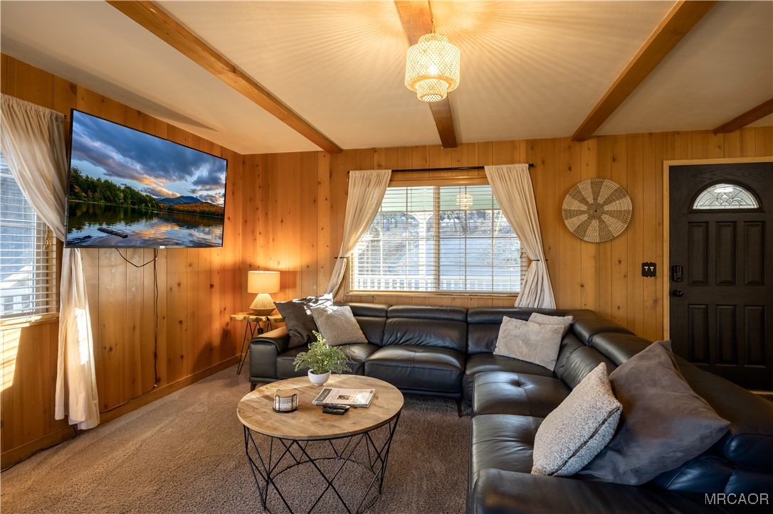 550 Villa Grove Avenue