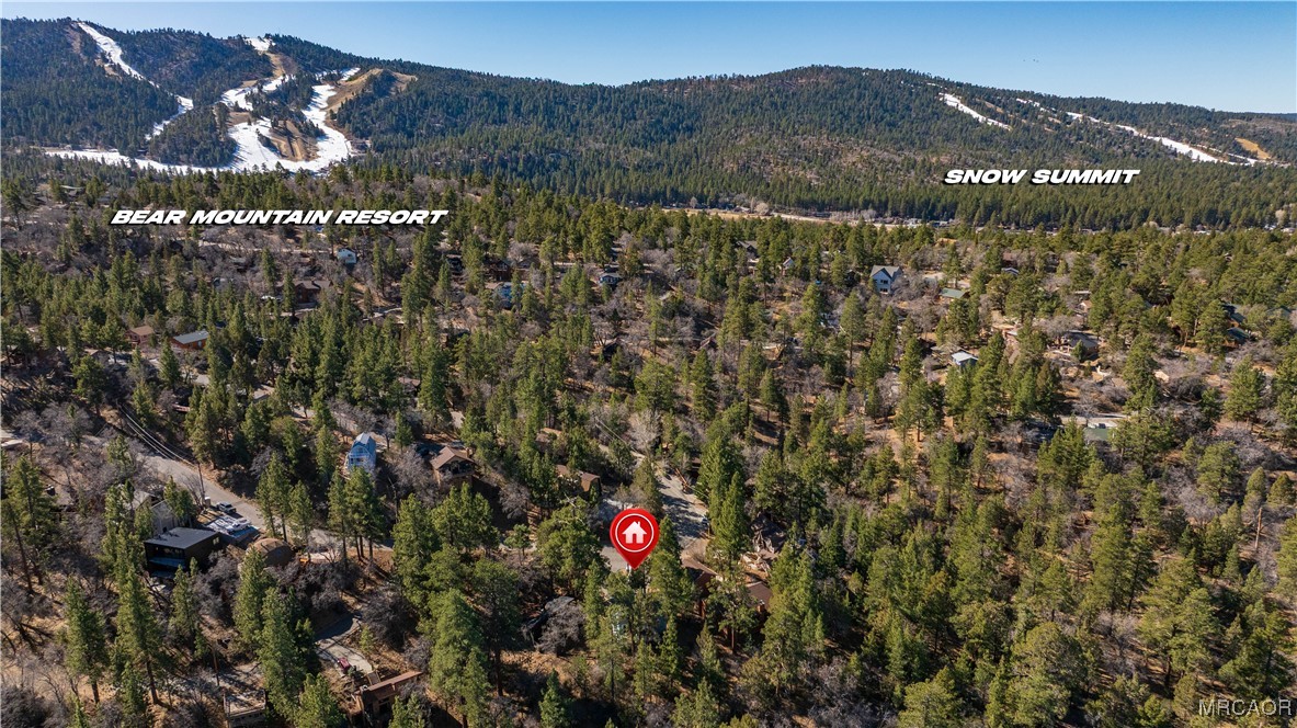 550 Villa Grove Avenue