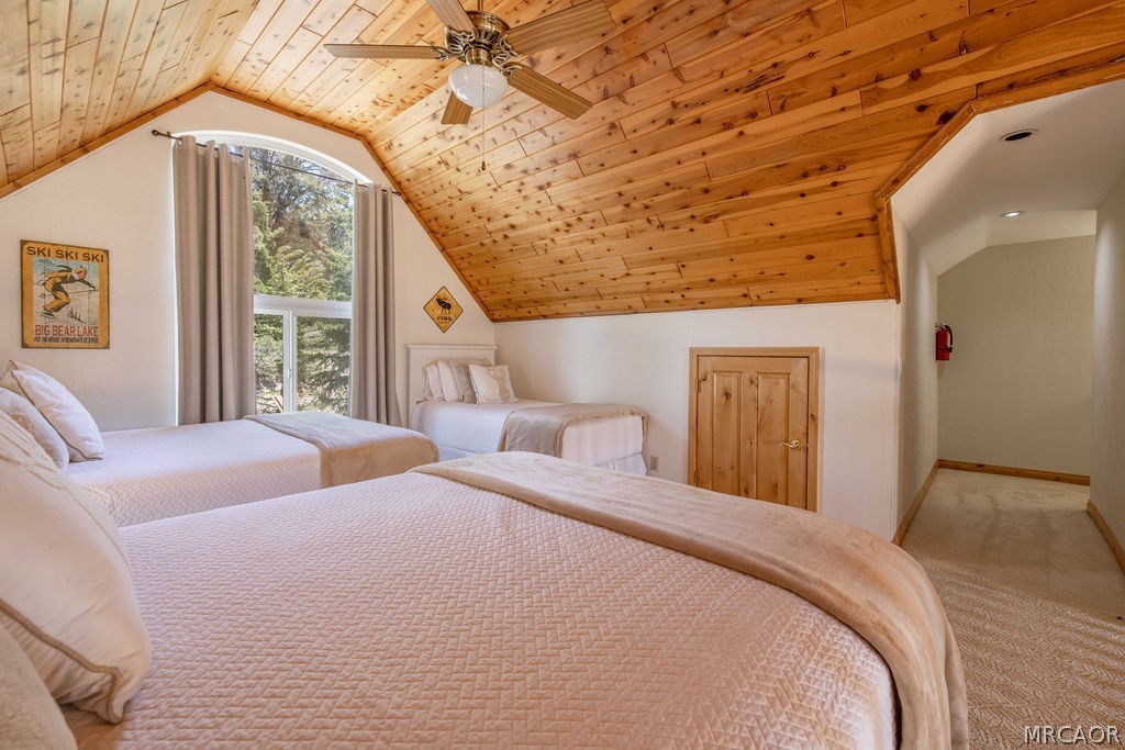 305 Starlight Circle